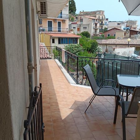 We Home Taormina Center With Parking Exteriör bild