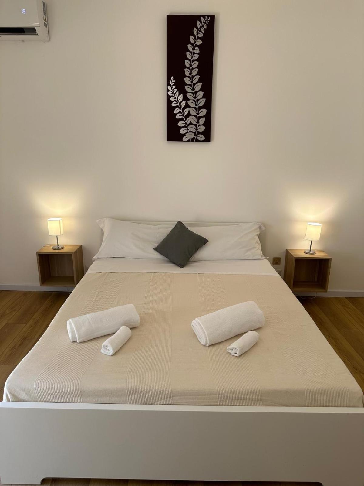 We Home Taormina Center With Parking Exteriör bild