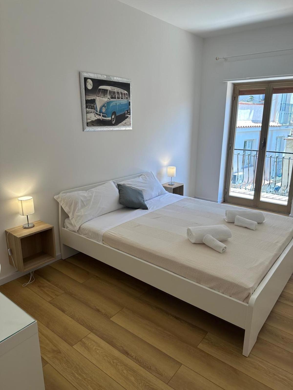 We Home Taormina Center With Parking Exteriör bild