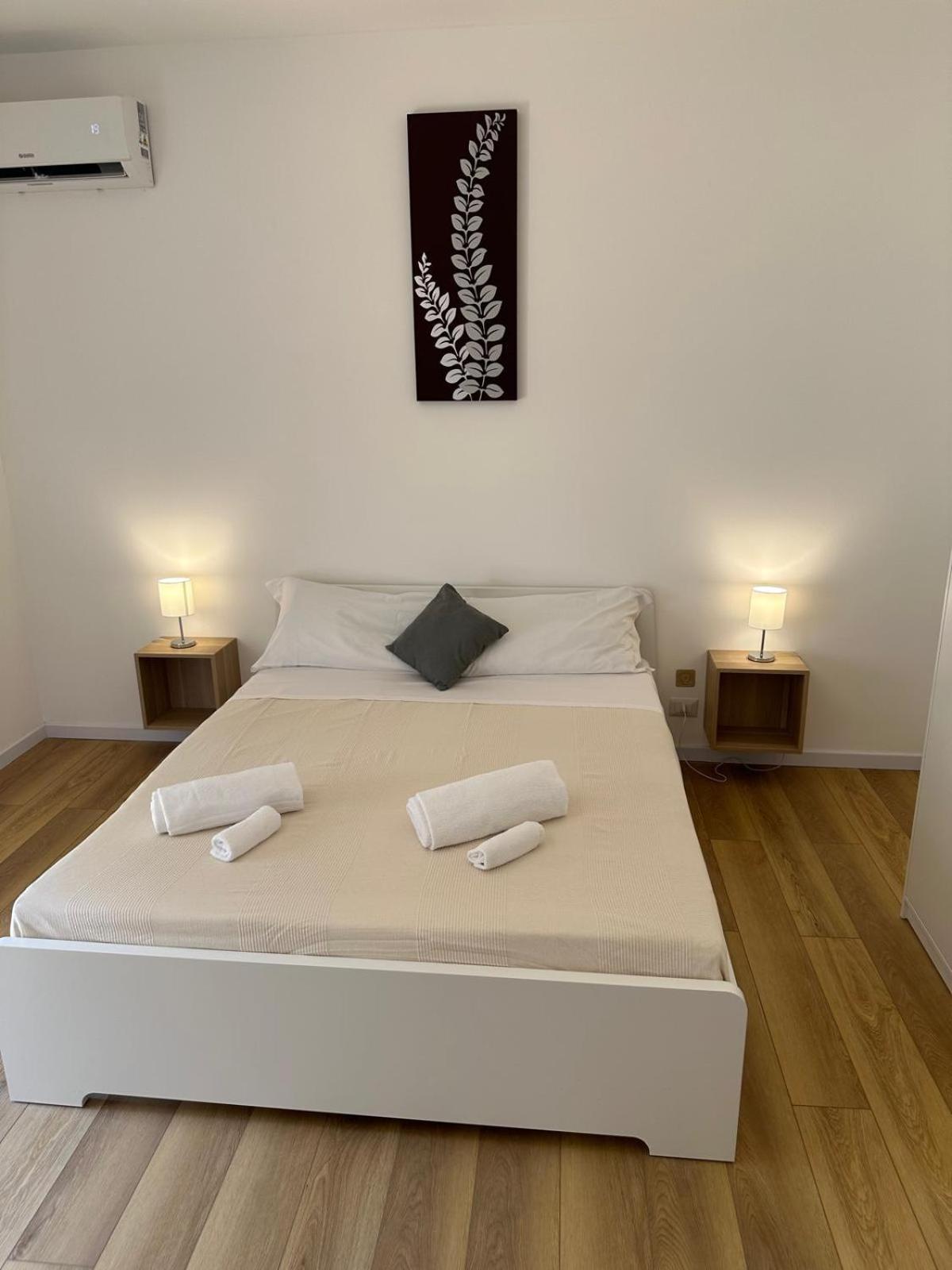 We Home Taormina Center With Parking Exteriör bild